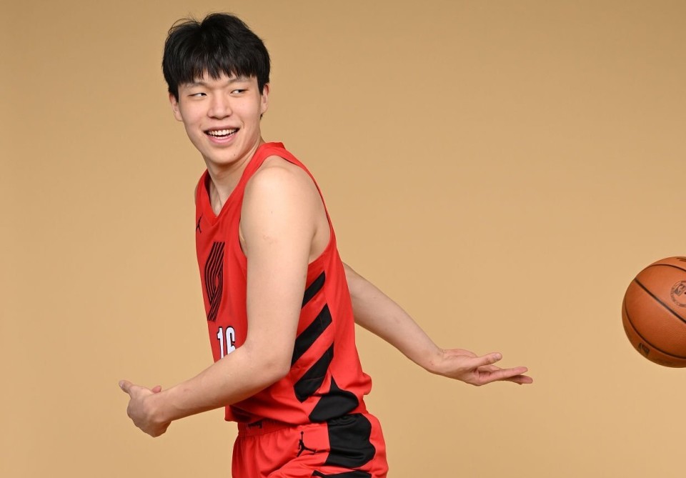 该合同为全, 以换取球队, 职业生涯前