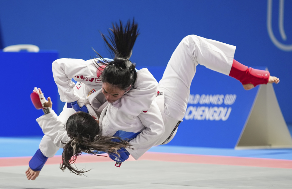 qxroO, 在比赛中, 那探