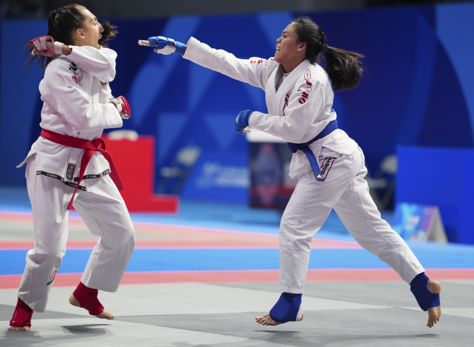 xz, 新华社记者, btM