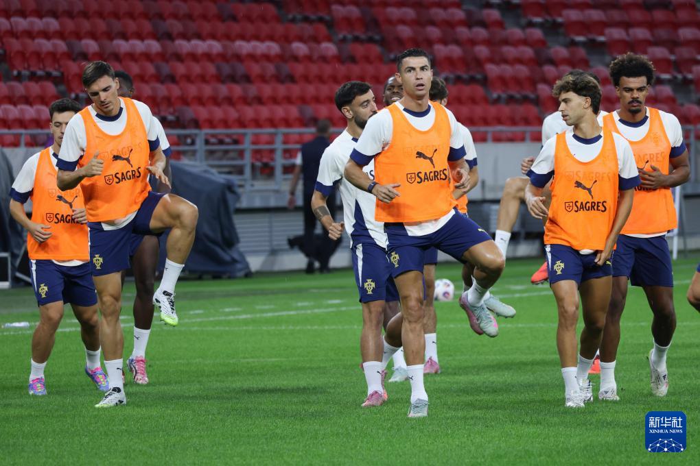 img, 葡萄牙队在, img